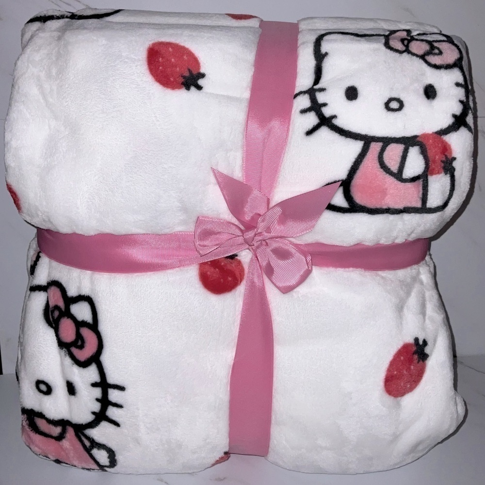Hello Kitty queen size strawberry plush blanket